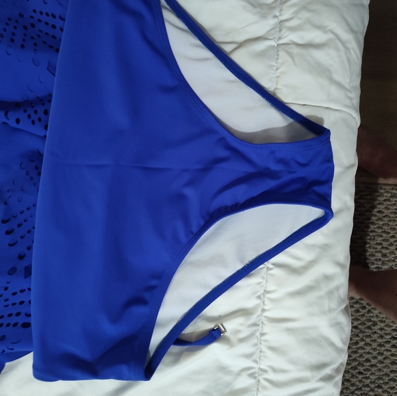 Shien - Picture 2 of 4